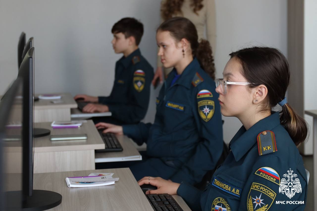 При поддержке Минпросвещения РФ стартовала Всероссийская онлайн-олимпиада «Безопасность начинается с тебя».